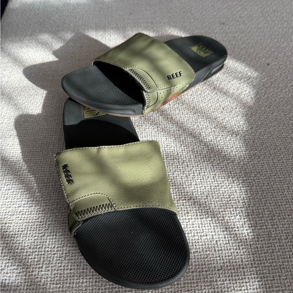 Reef Fanning - Slides/Sandals with Bottle Opener - Green/Black
